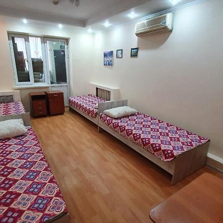 Family Hostel 阿拉木图 外观 照片