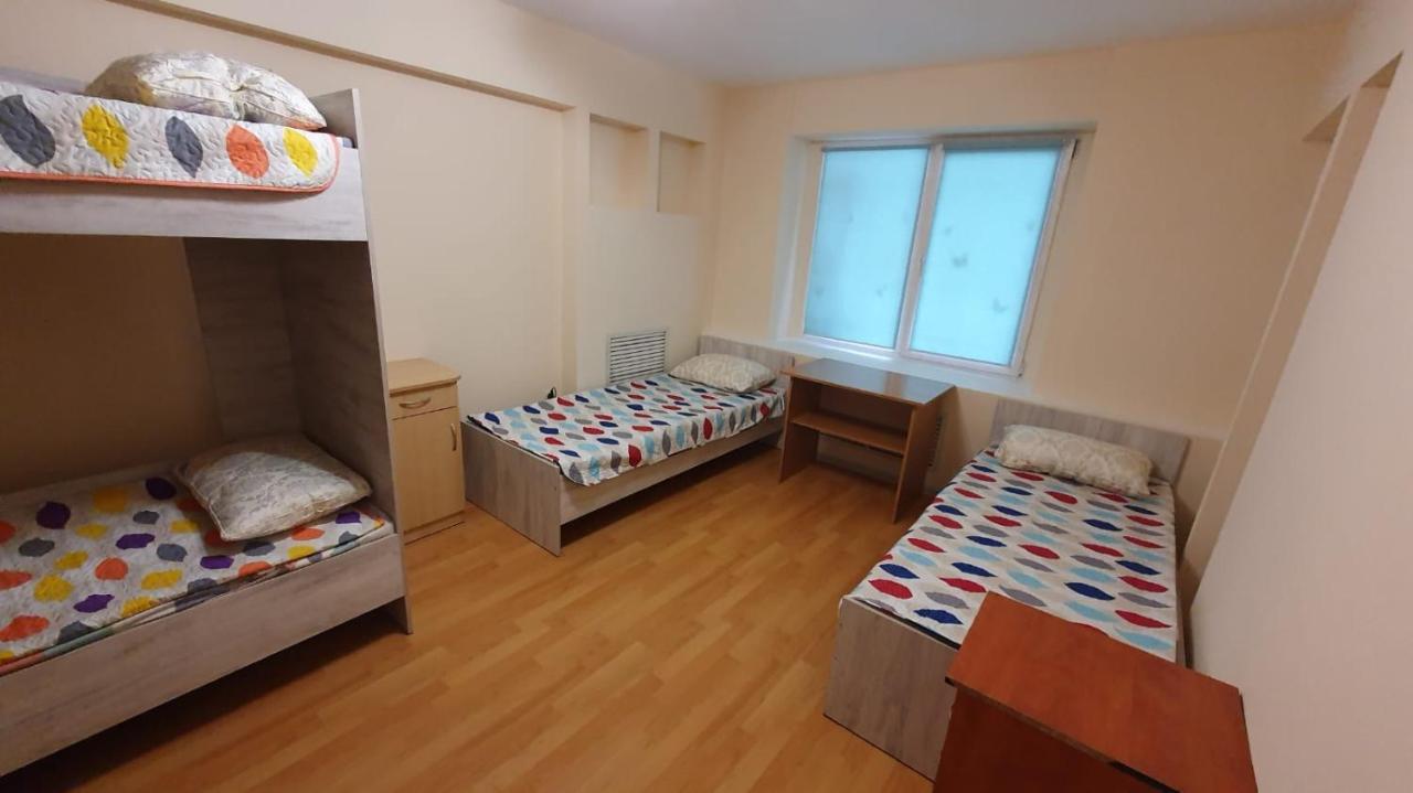 Family Hostel 阿拉木图 外观 照片