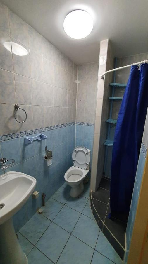 Family Hostel 阿拉木图 外观 照片