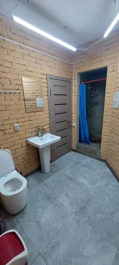 Family Hostel 阿拉木图 外观 照片