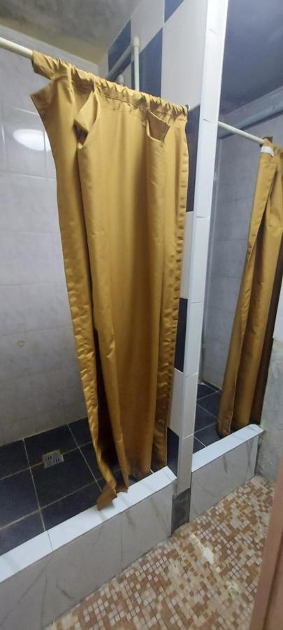 Family Hostel 阿拉木图 外观 照片