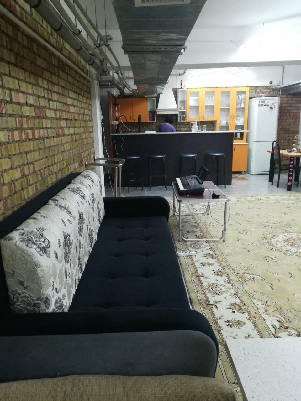Family Hostel 阿拉木图 外观 照片